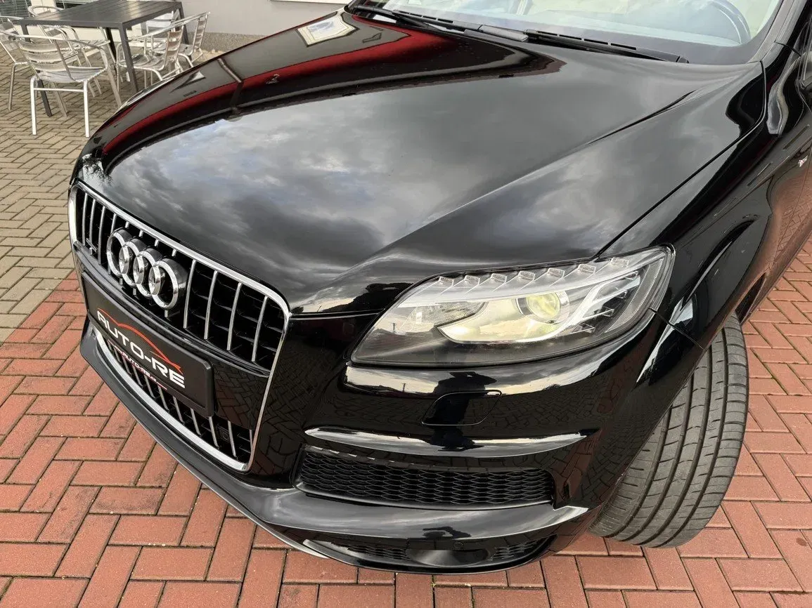 Audi Q7 - Náhled 37