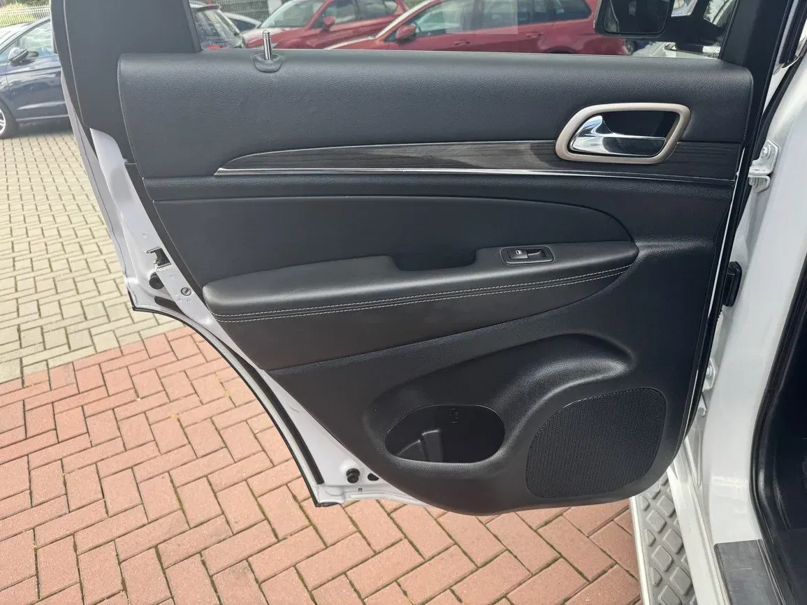Jeep Grand Cherokee - Náhled 24
