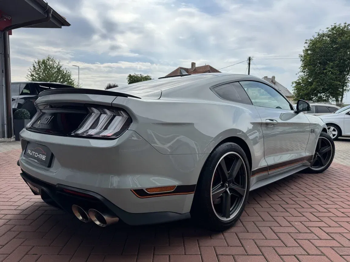 Ford Mustang - Náhled 2