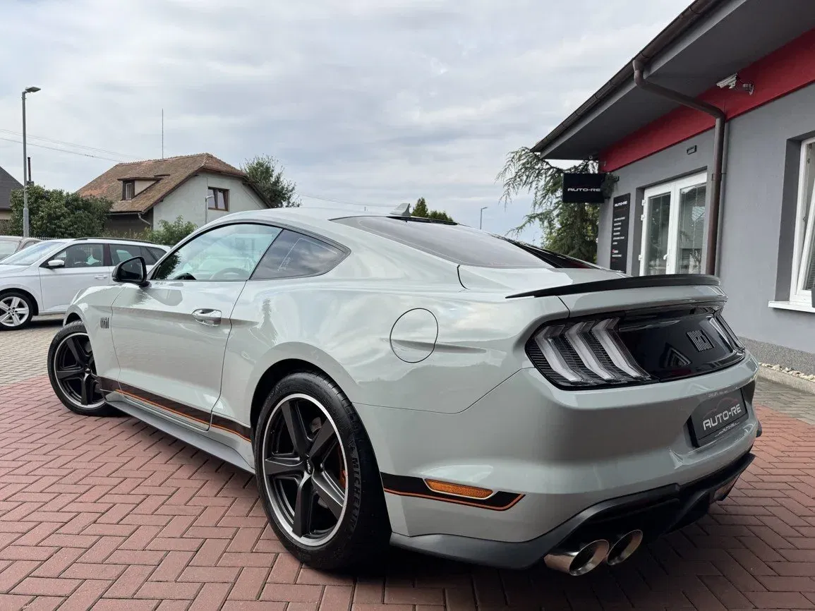 Ford Mustang - Náhled 3