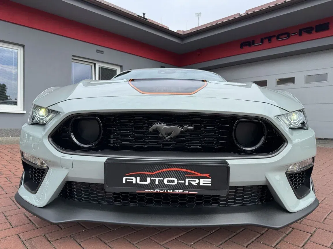 Ford Mustang - Náhled 35