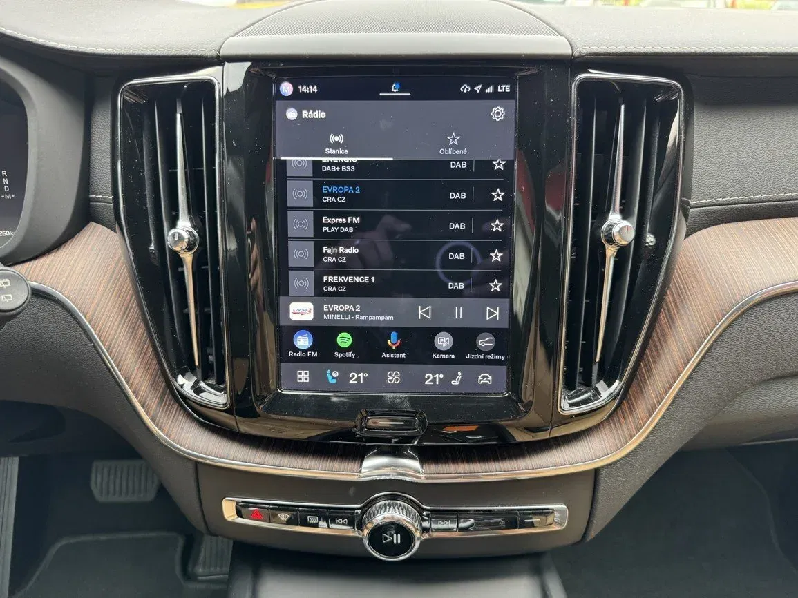 Volvo XC60 - Náhled 10