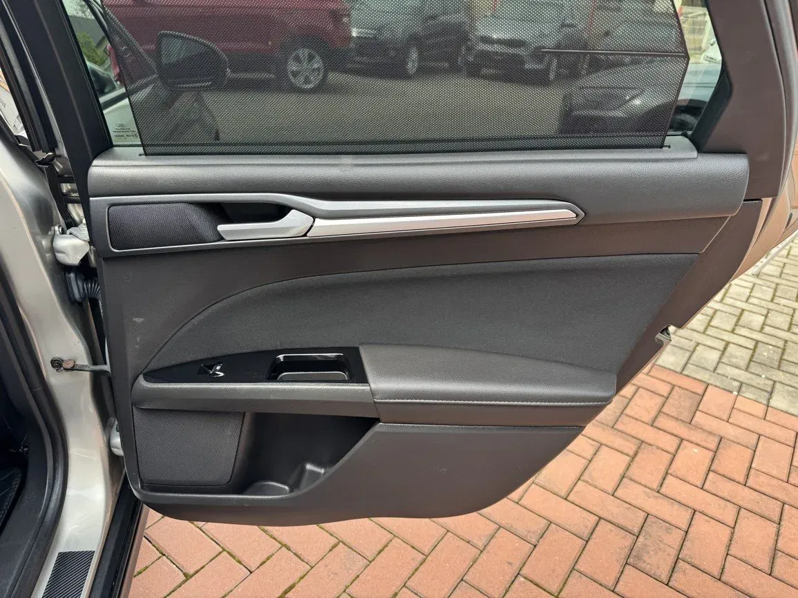 Ford Mondeo - Náhled 18