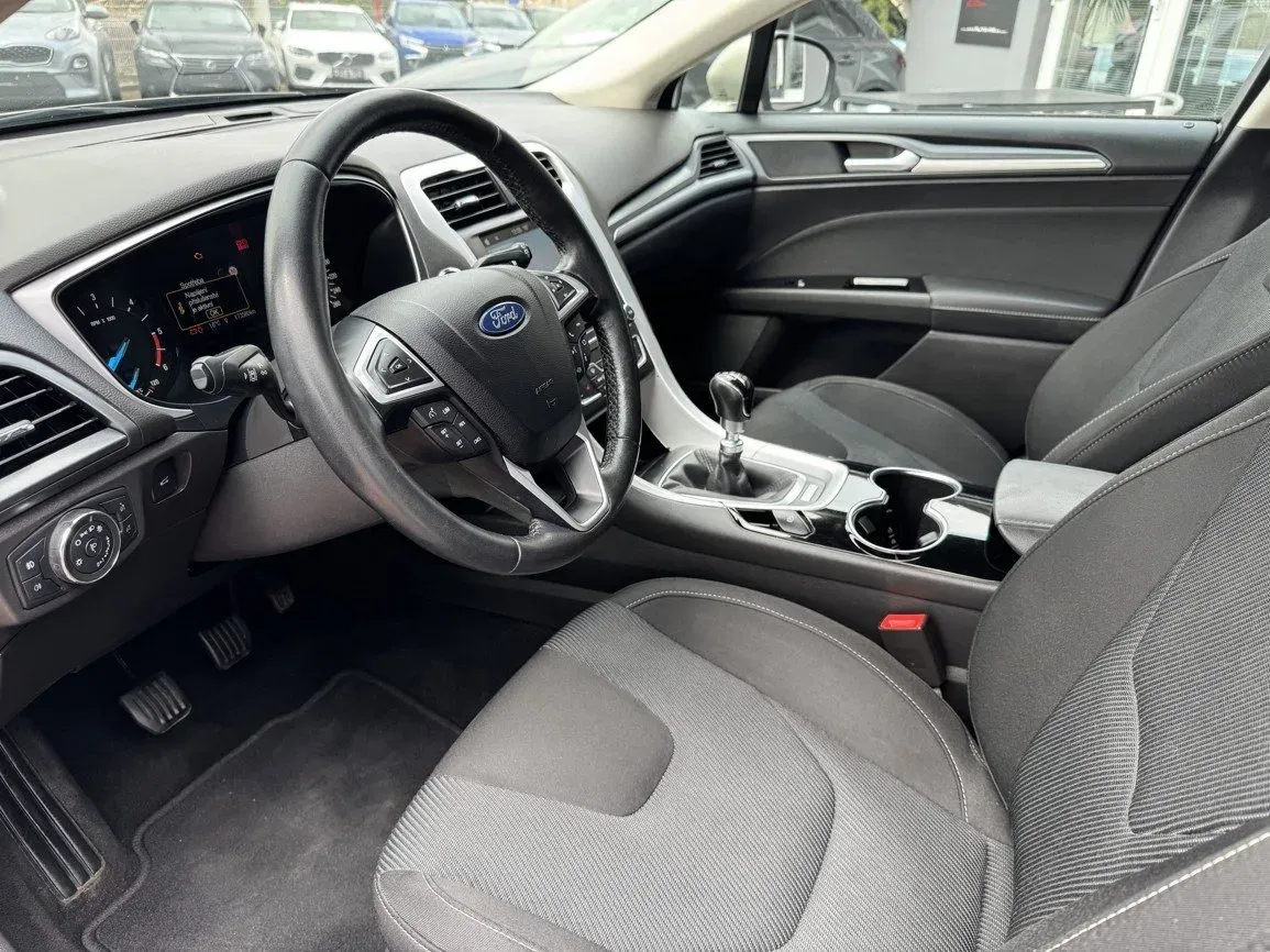 Ford Mondeo - Náhled 24