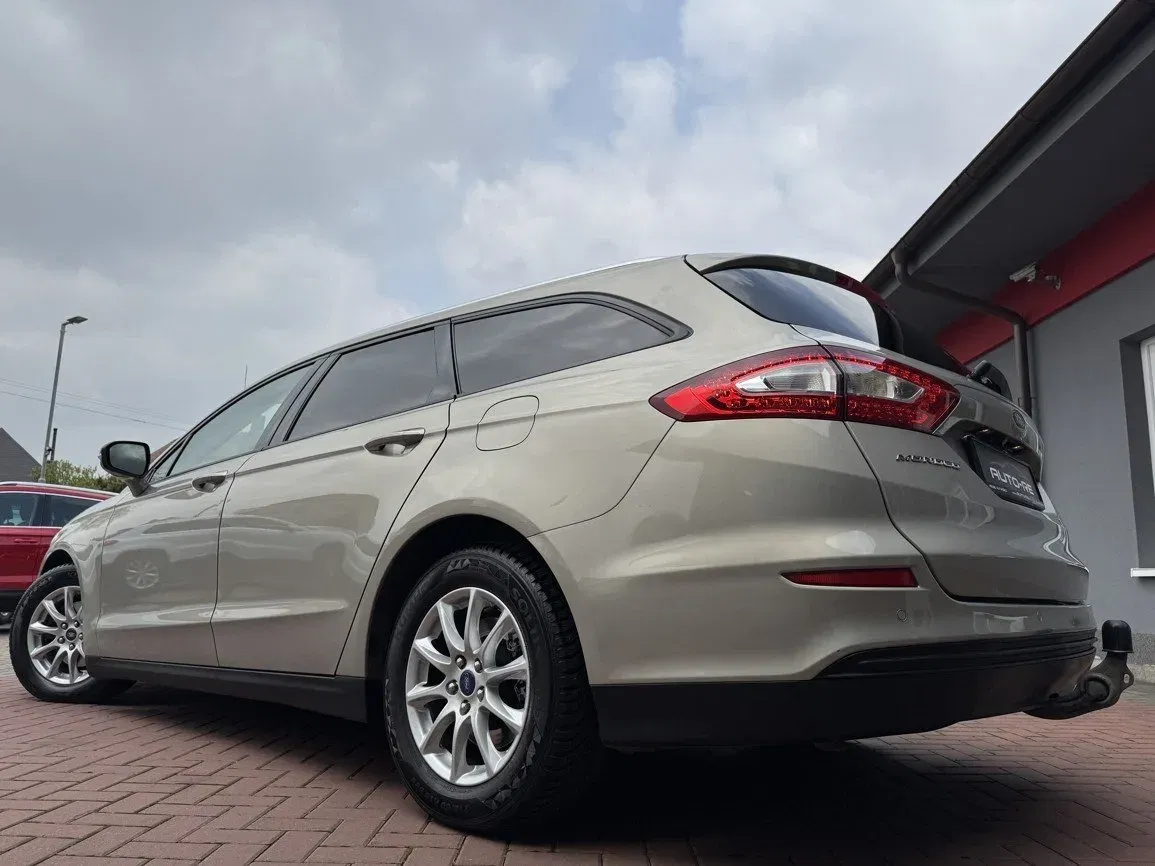 Ford Mondeo - Náhled 46