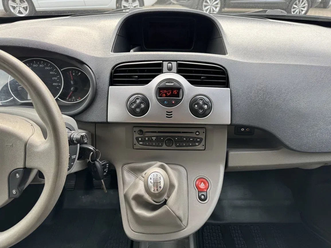 Renault Kangoo - Náhled 11