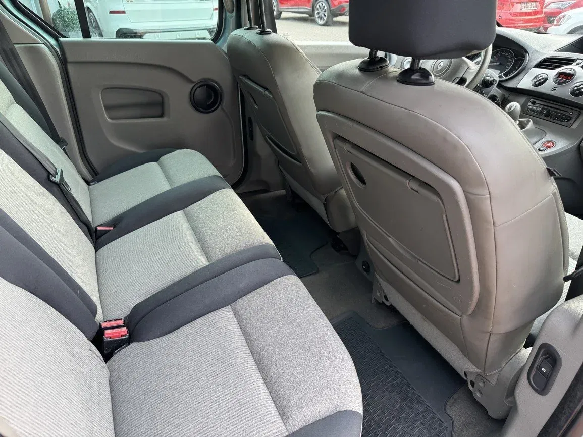 Renault Kangoo - Náhled 17
