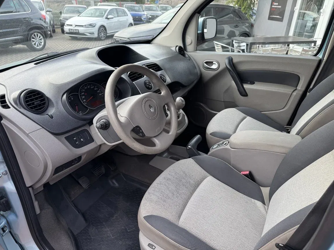 Renault Kangoo - Náhled 23