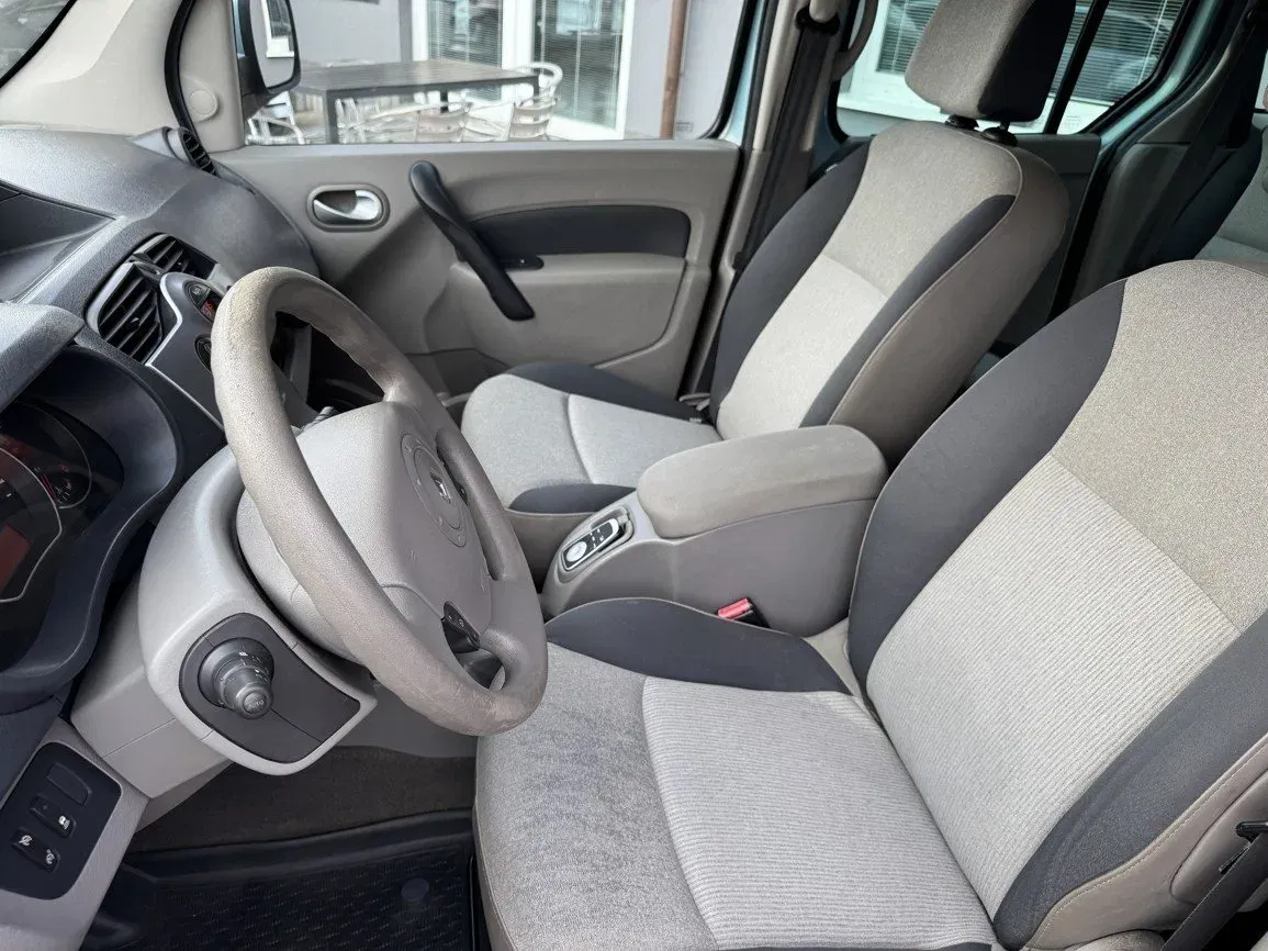 Renault Kangoo - Náhled 24