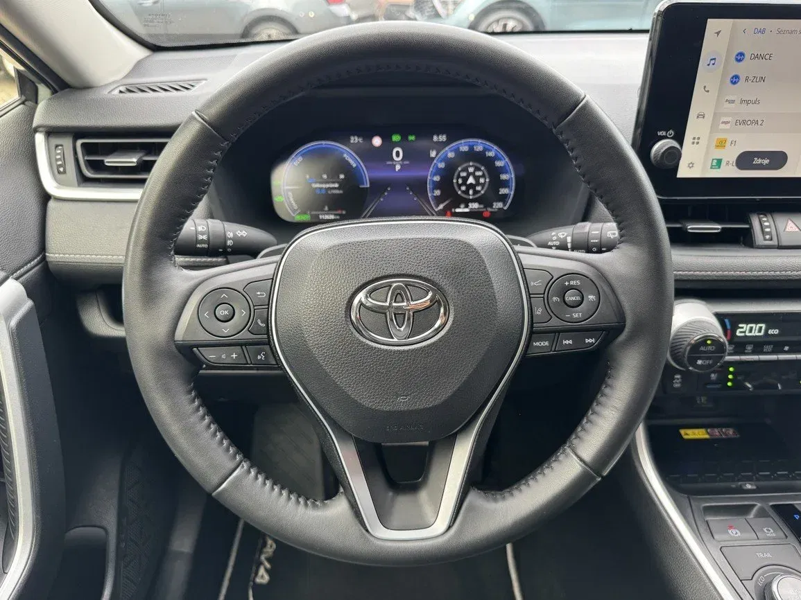 Toyota Rav4 - Náhled 7