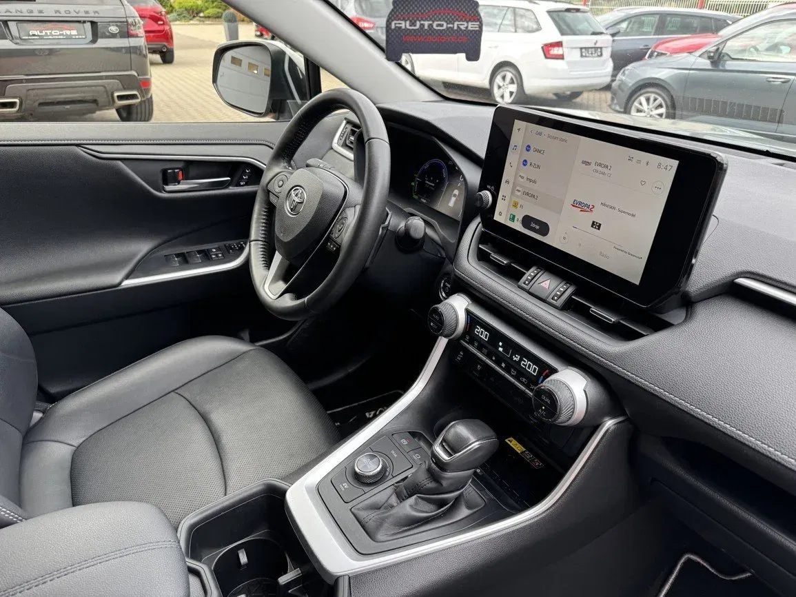 Toyota Rav4 - Náhled 17