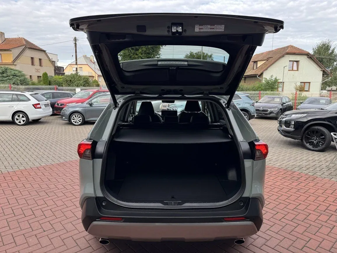 Toyota Rav4 - Náhled 23