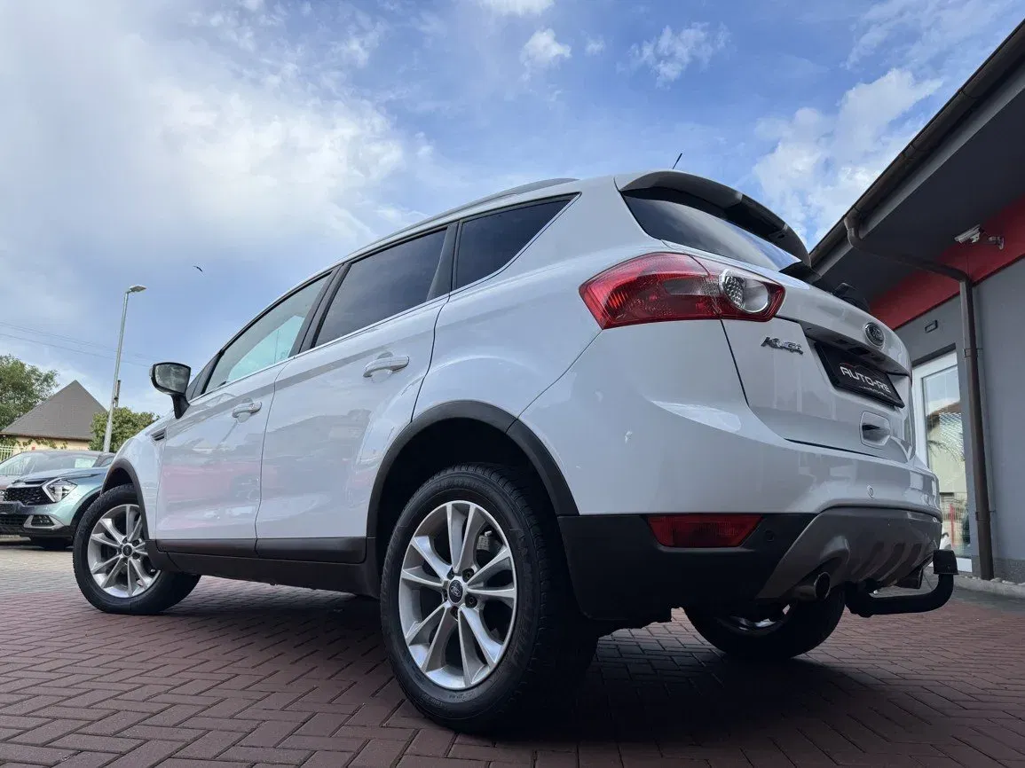 Ford Kuga - Náhled 48