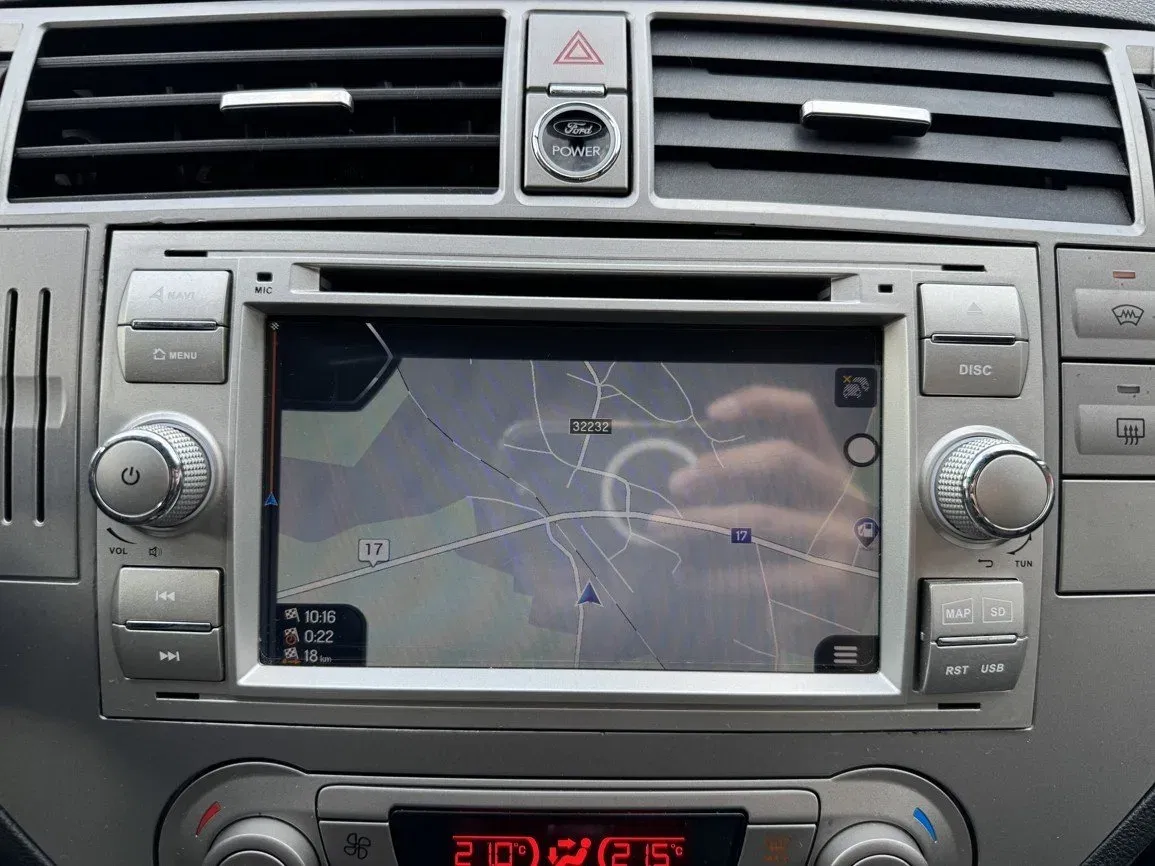 Ford Kuga - Náhled 13