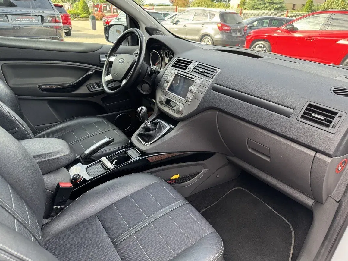 Ford Kuga - Náhled 15