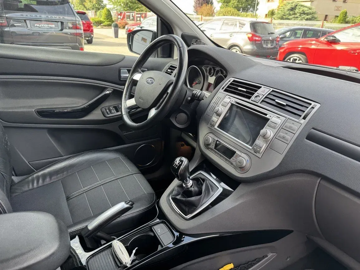Ford Kuga - Náhled 16
