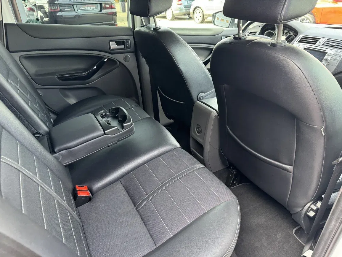 Ford Kuga - Náhled 19