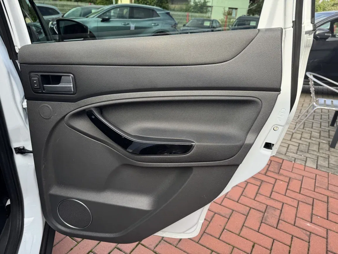 Ford Kuga - Náhled 20