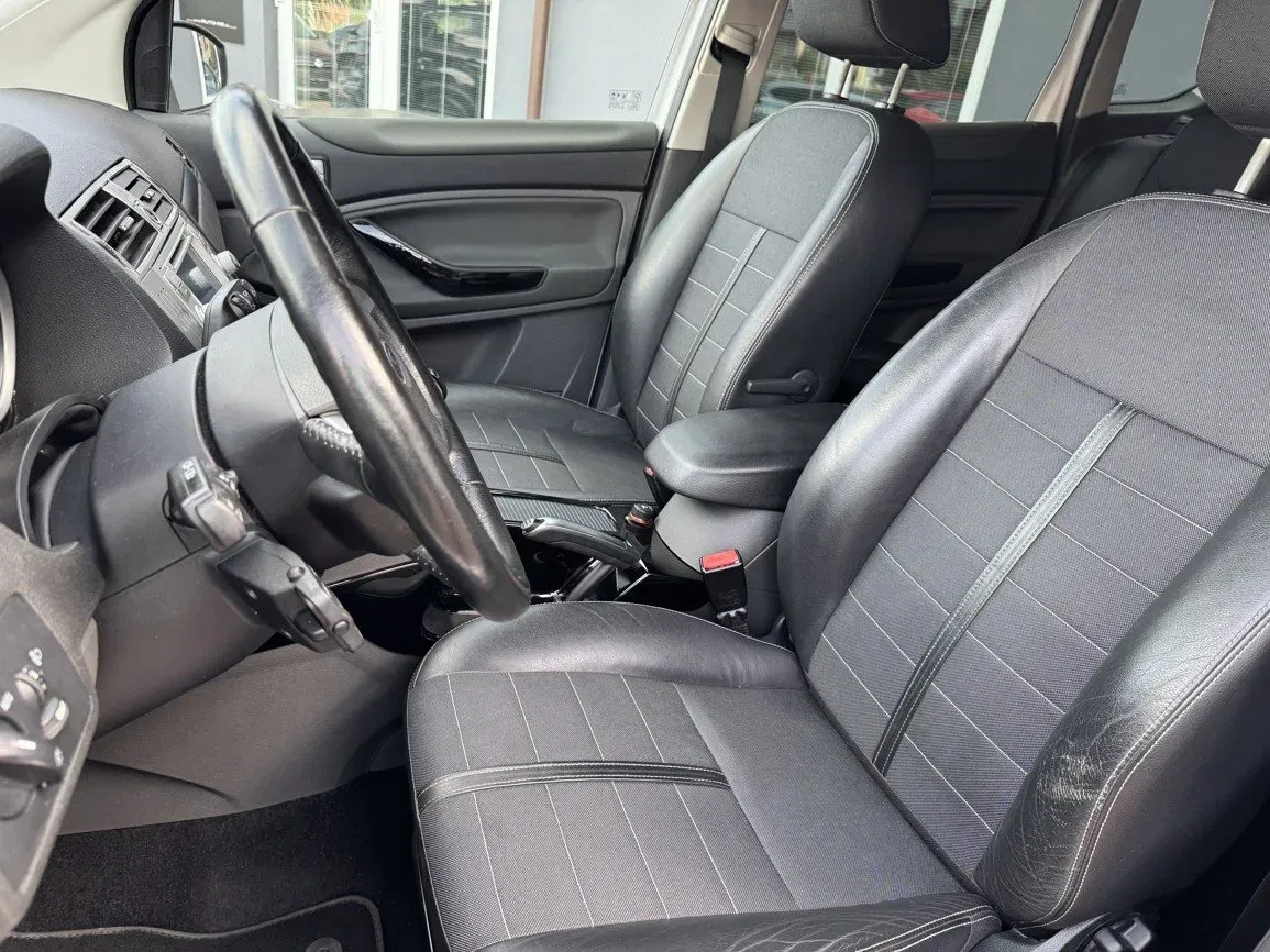 Ford Kuga - Náhled 26