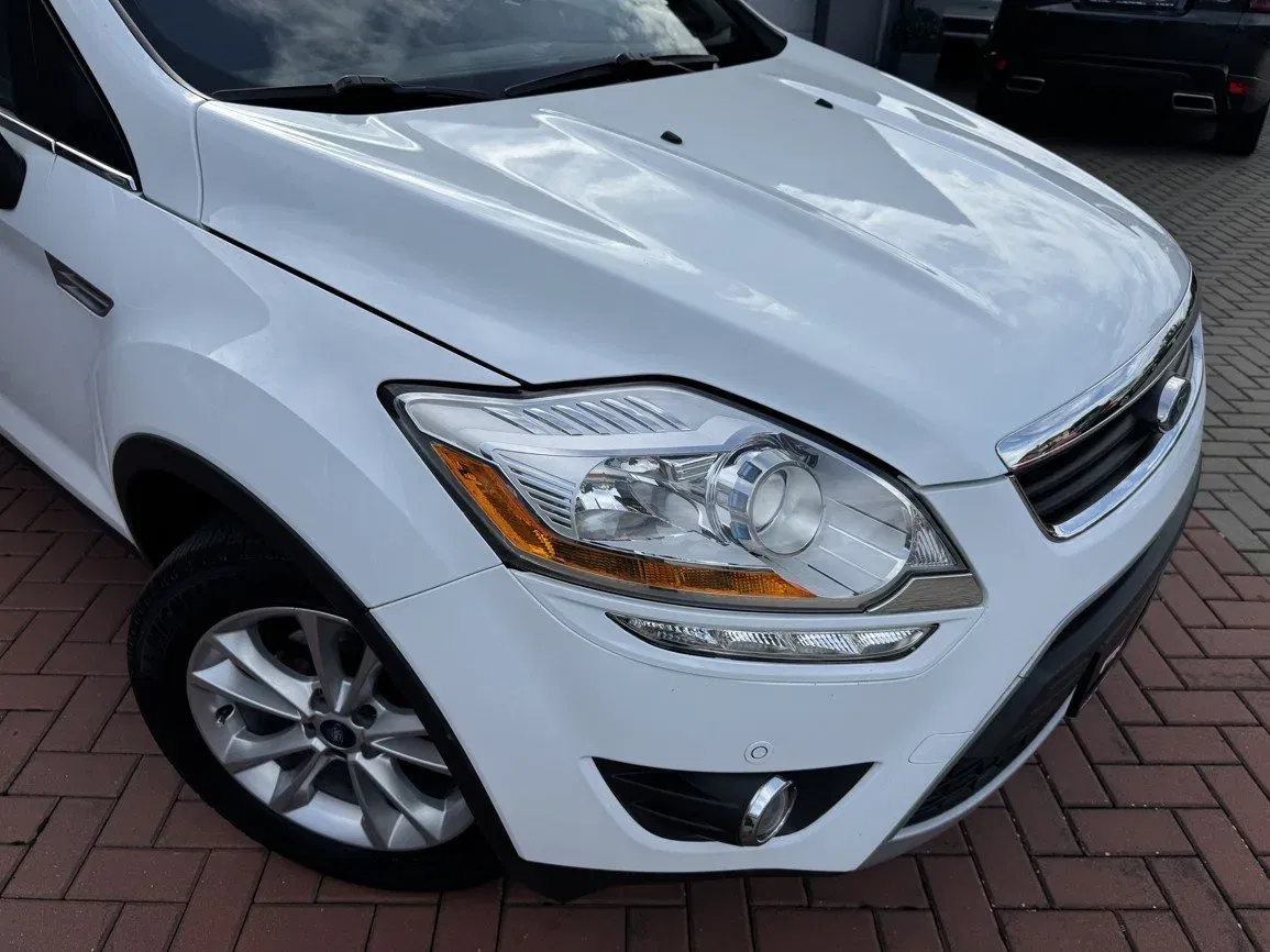 Ford Kuga - Náhled 38