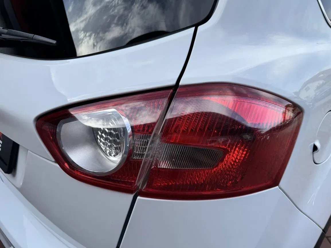 Ford Kuga - Náhled 40