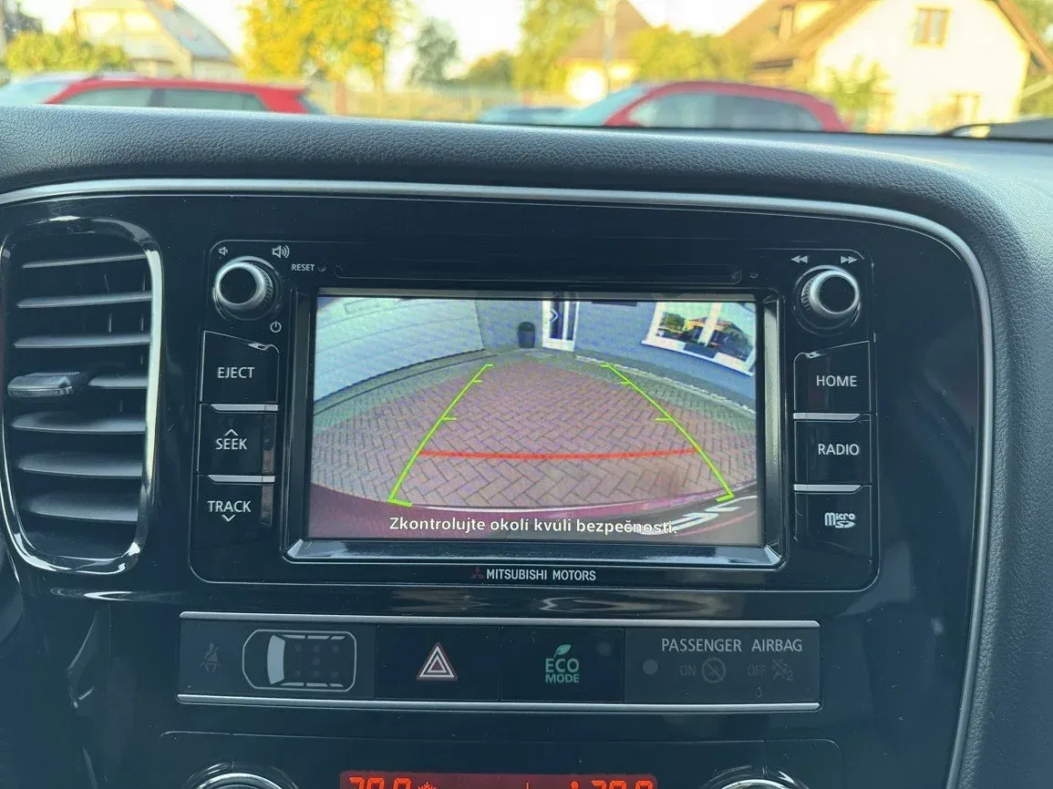 Mitsubishi Outlander - Náhled 14