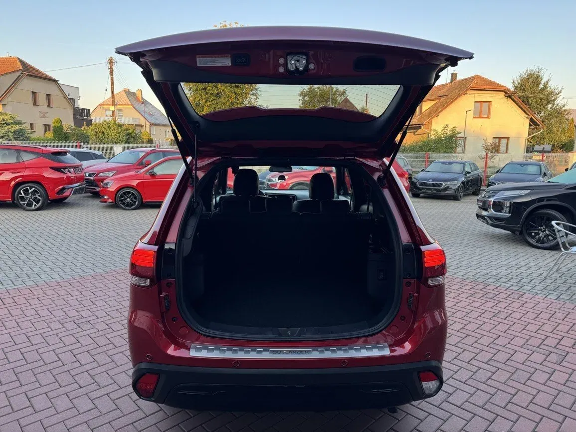 Mitsubishi Outlander - Náhled 21