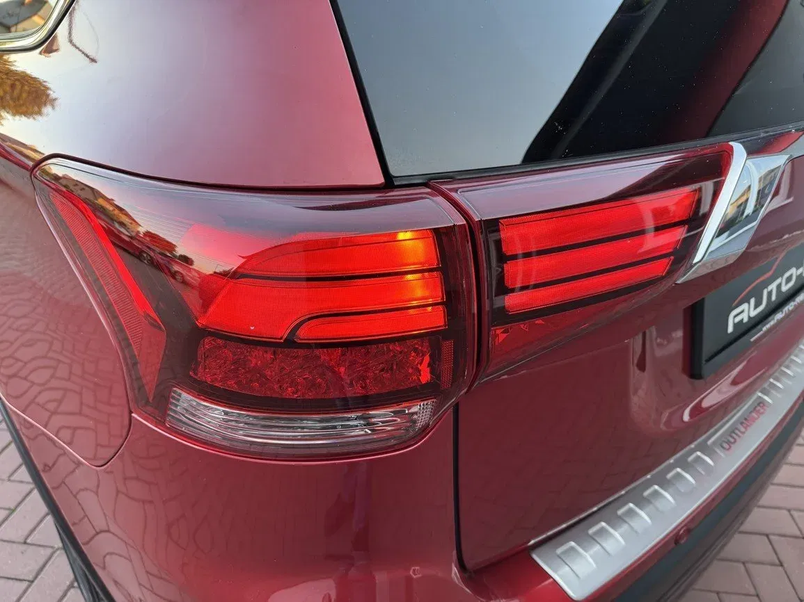 Mitsubishi Outlander - Náhled 41