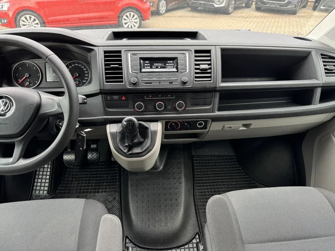 Volkswagen Transporter - Náhled 11