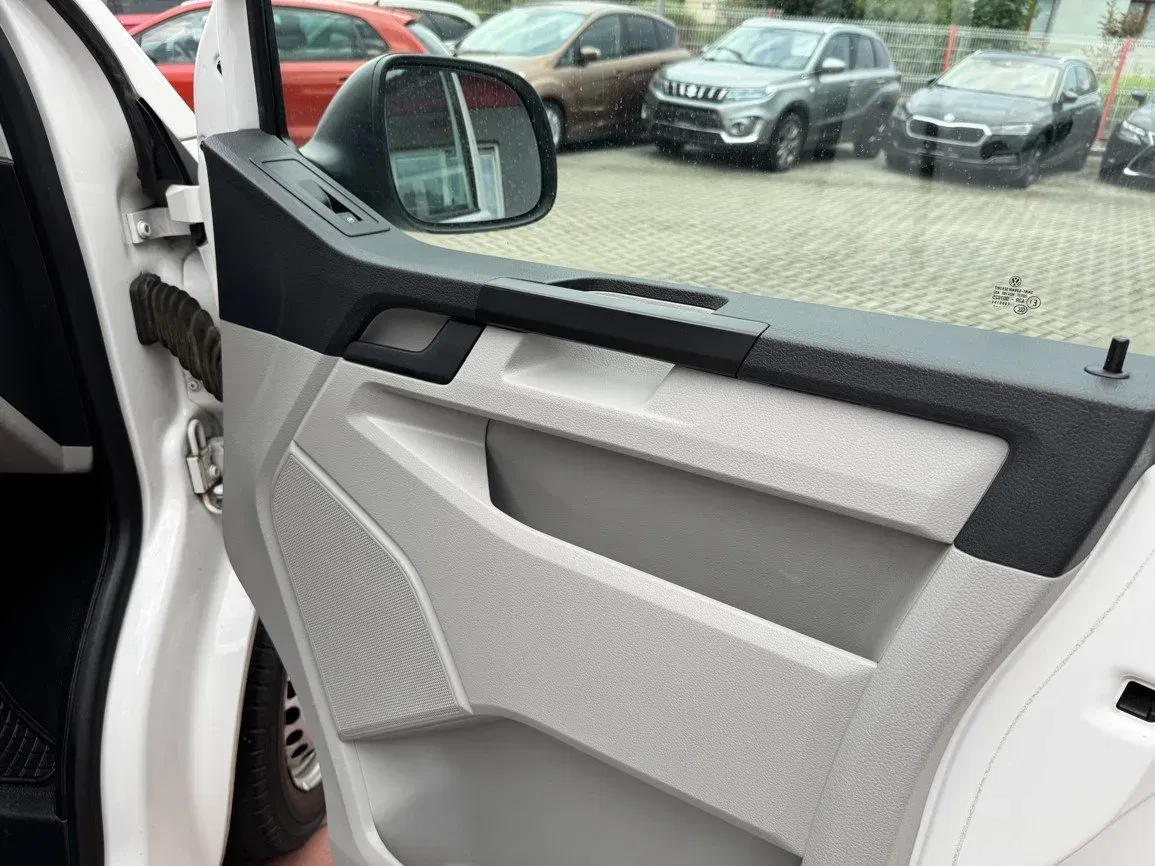 Volkswagen Transporter - Náhled 19