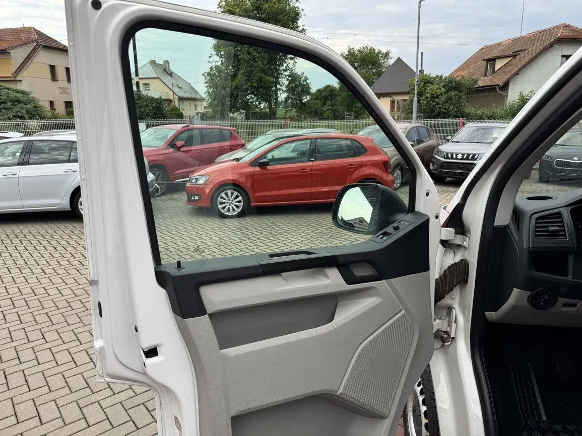 Volkswagen Transporter - Náhled 27