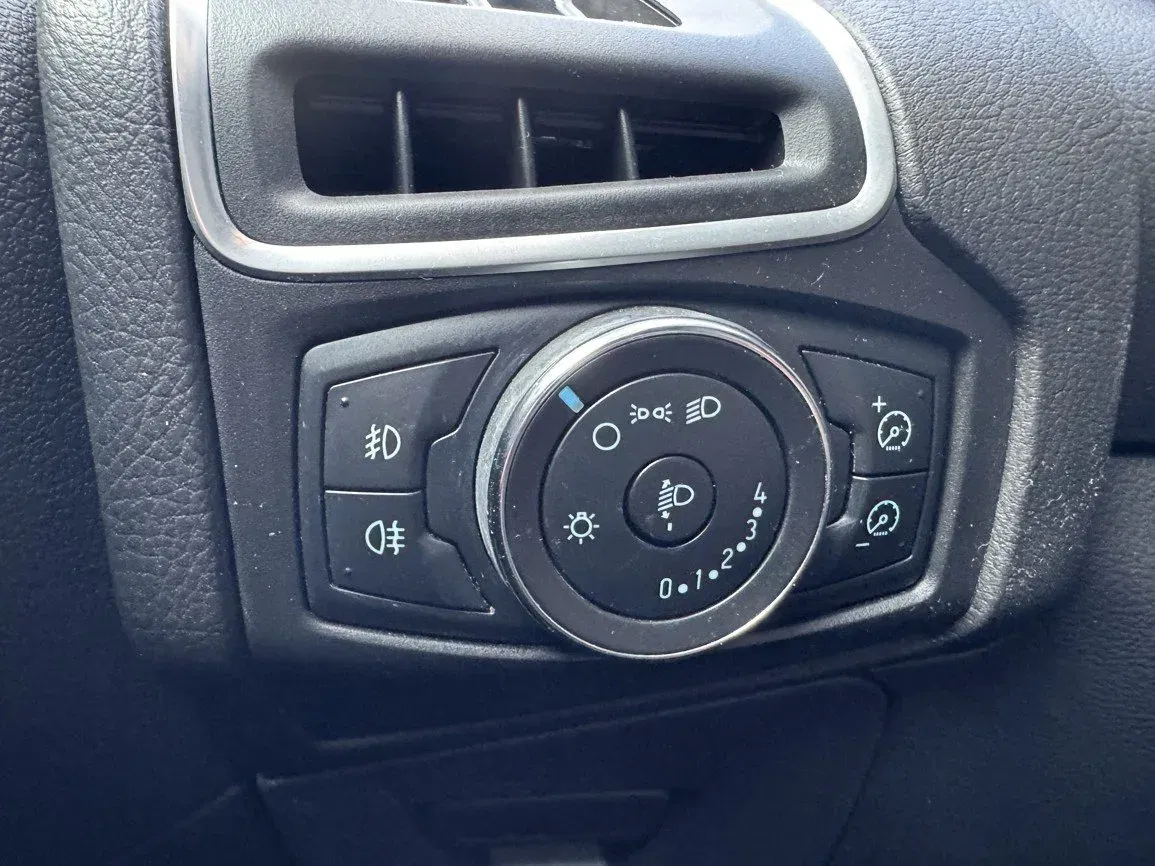 Ford Focus - Náhled 9