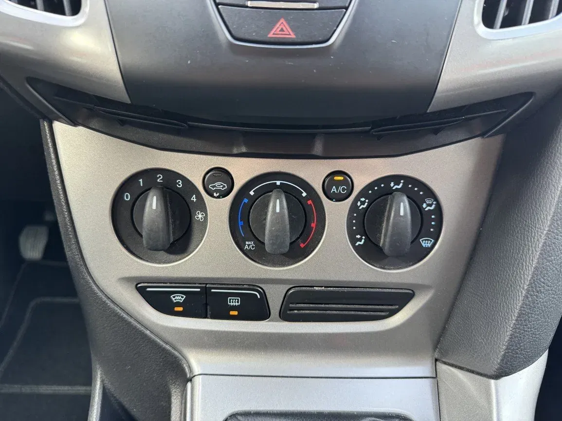 Ford Focus - Náhled 11