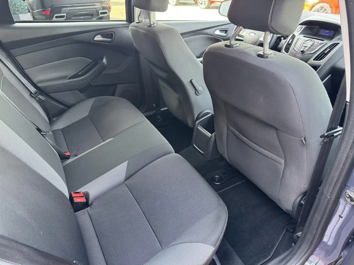 Ford Focus - Náhled 16