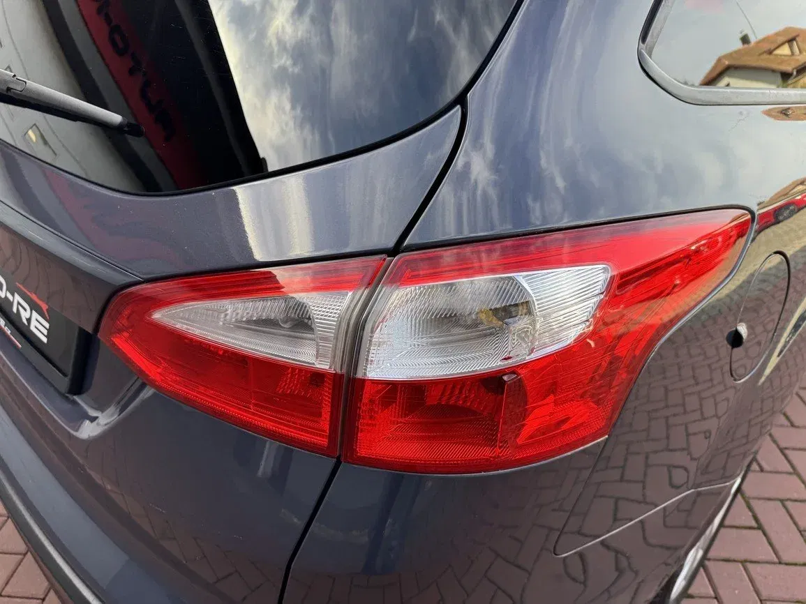 Ford Focus - Náhled 38