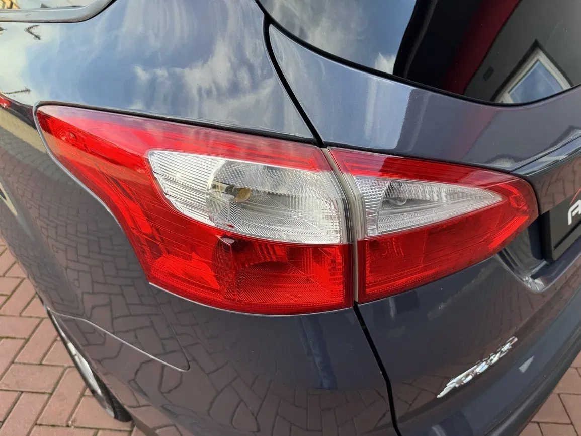 Ford Focus - Náhled 41