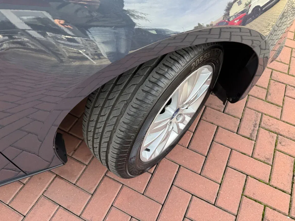 Ford Focus - Náhled 47