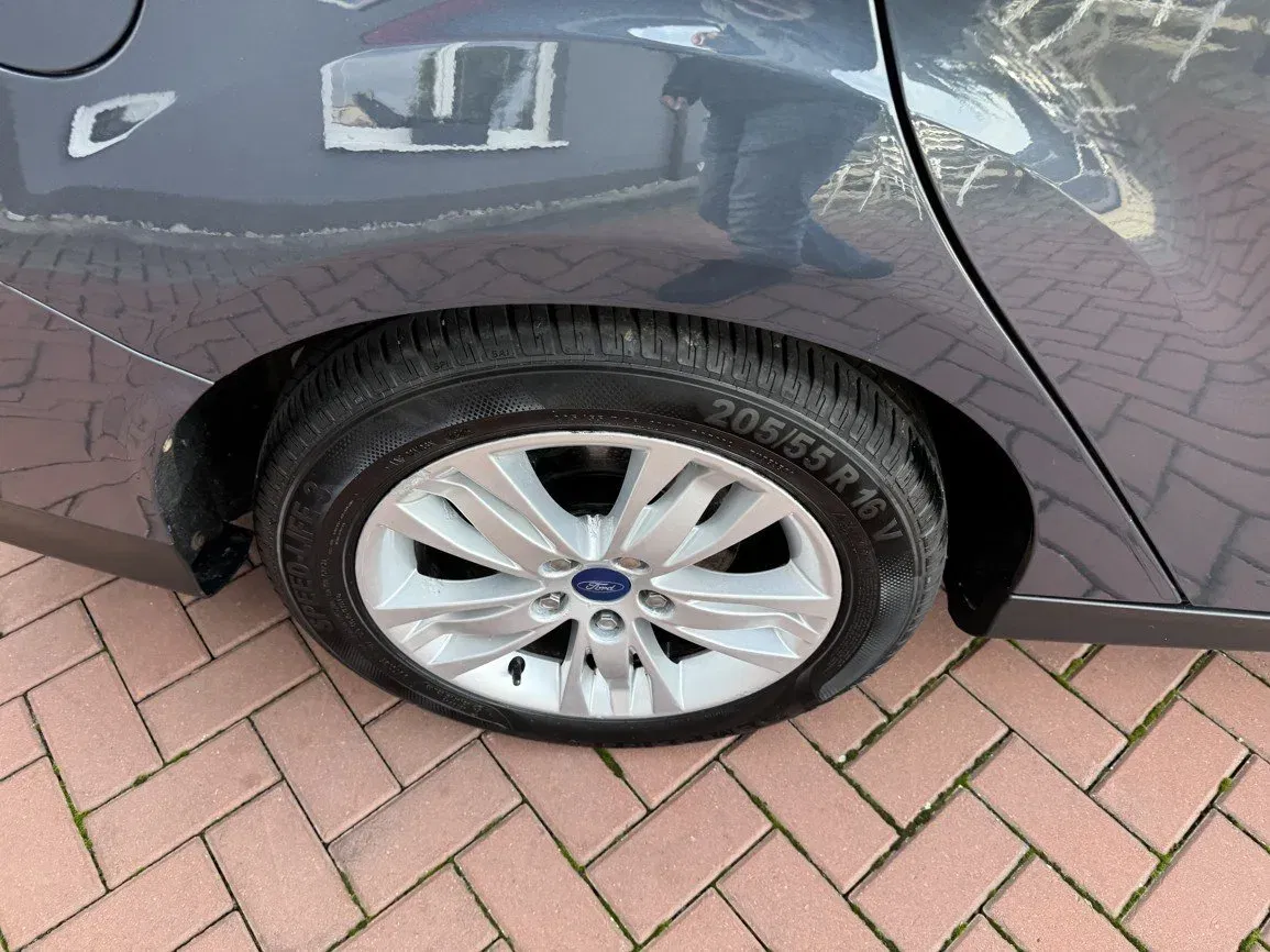 Ford Focus - Náhled 48