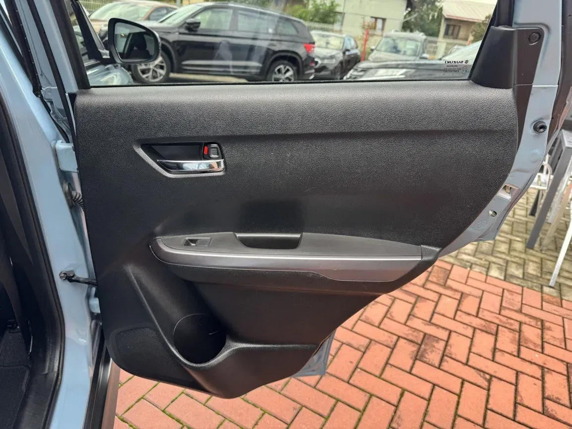 Suzuki Vitara - Náhled 22