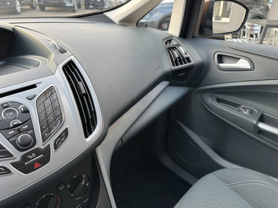 Ford C-MAX - Náhled 12