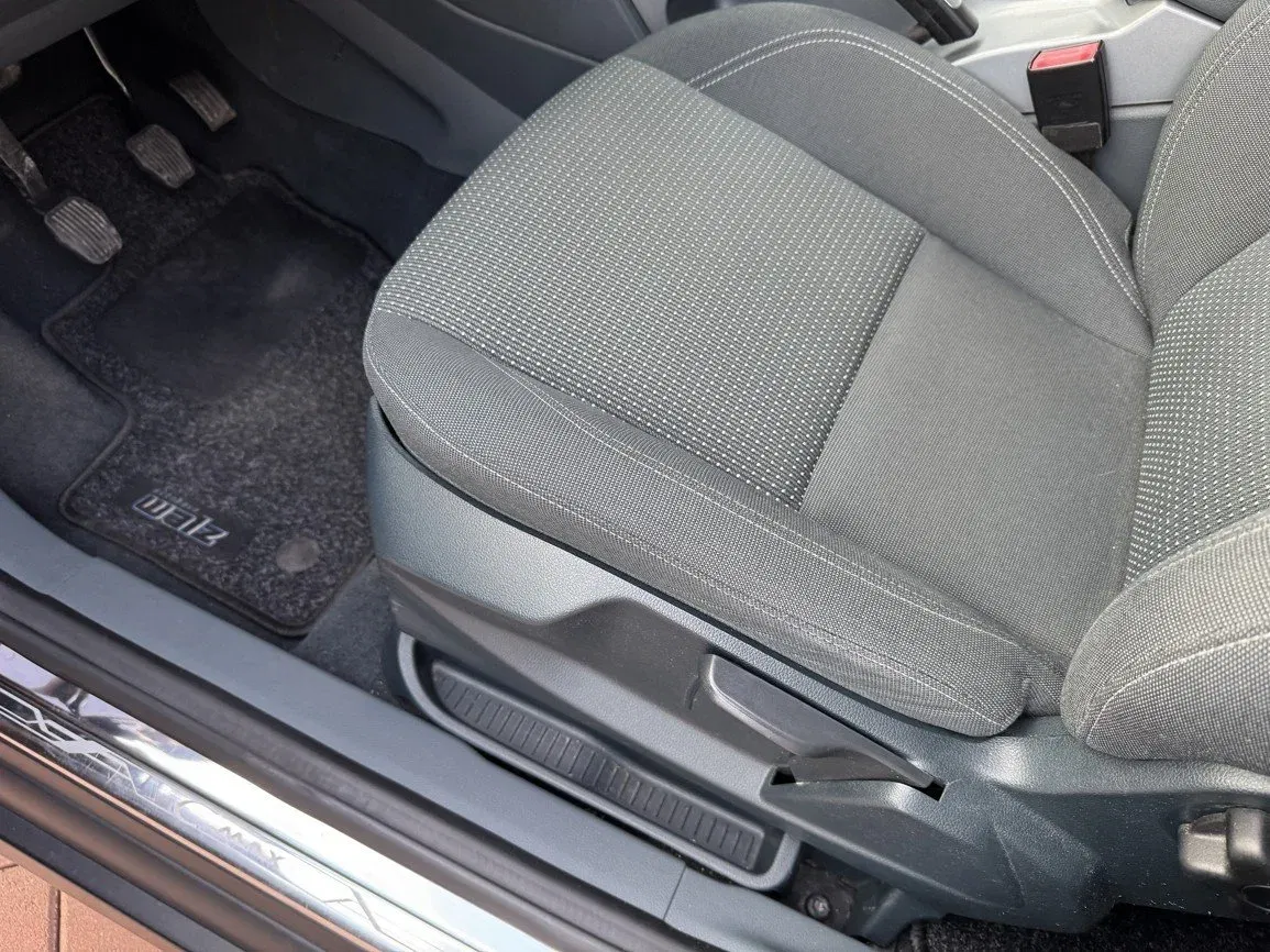 Ford C-MAX - Náhled 23