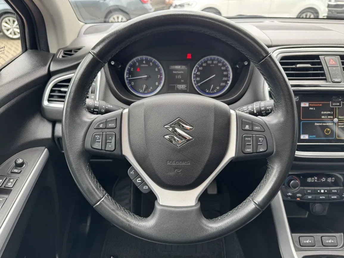 Suzuki SX4 S-Cross - Náhled 7