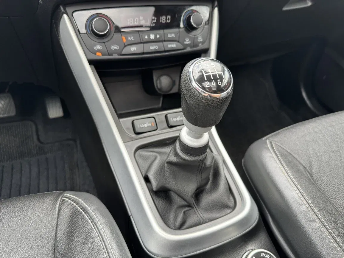 Suzuki SX4 S-Cross - Náhled 10