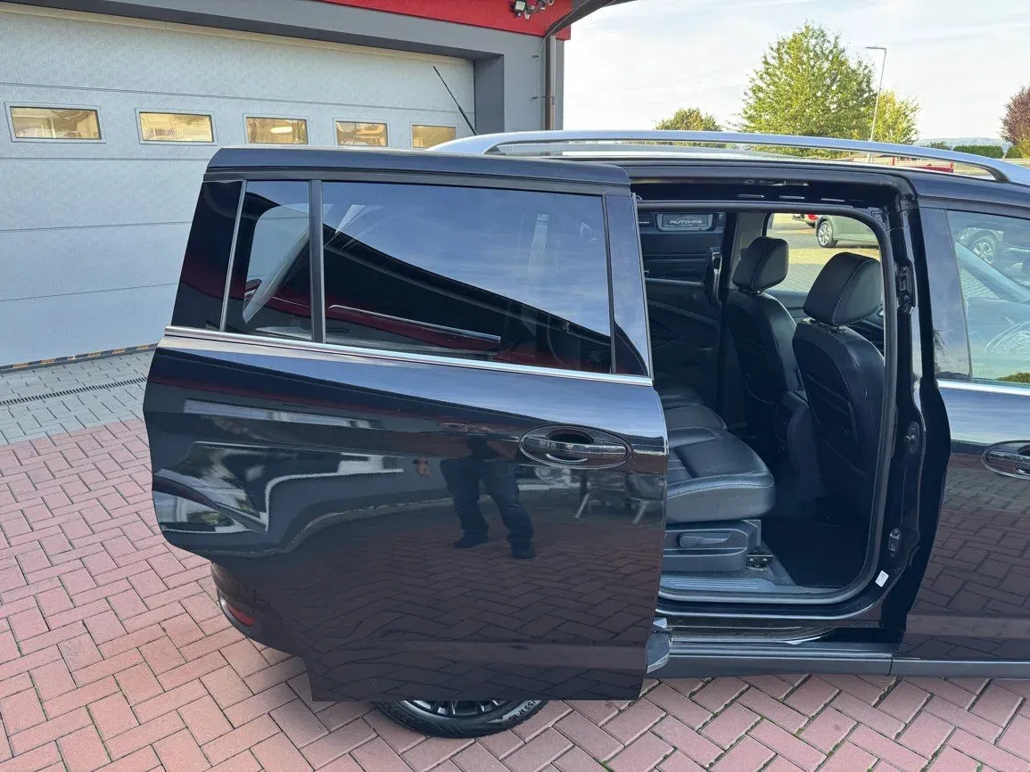 Ford Grand C-MAX - Náhled 21
