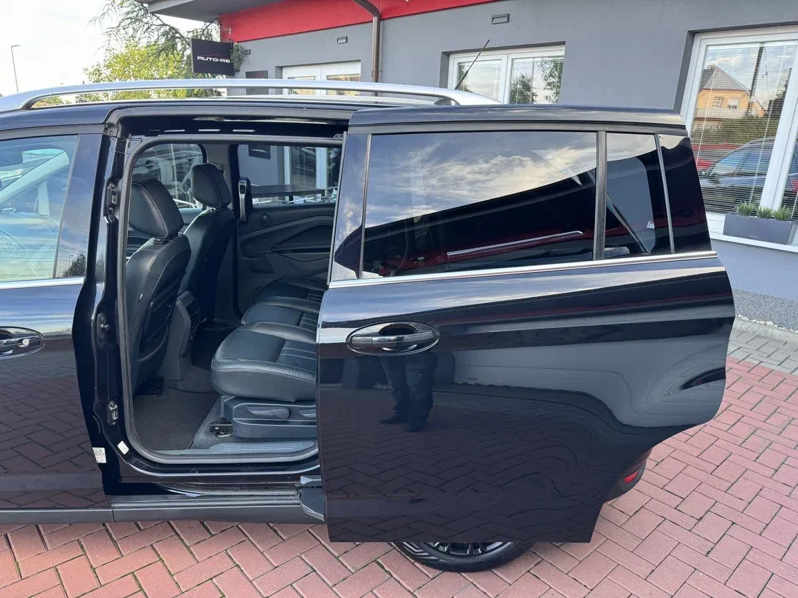 Ford Grand C-MAX - Náhled 25