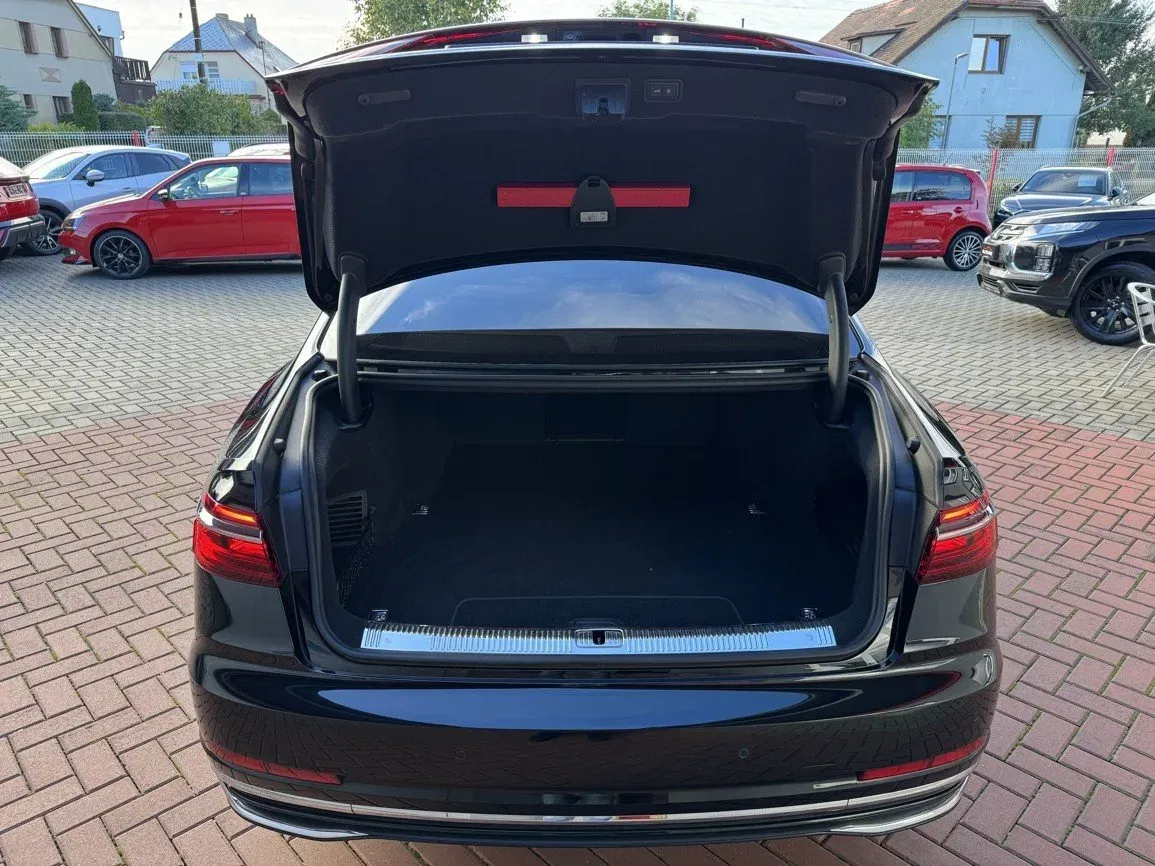 Audi A8 - Náhled 24