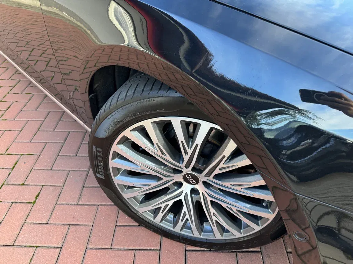 Audi A8 - Náhled 45