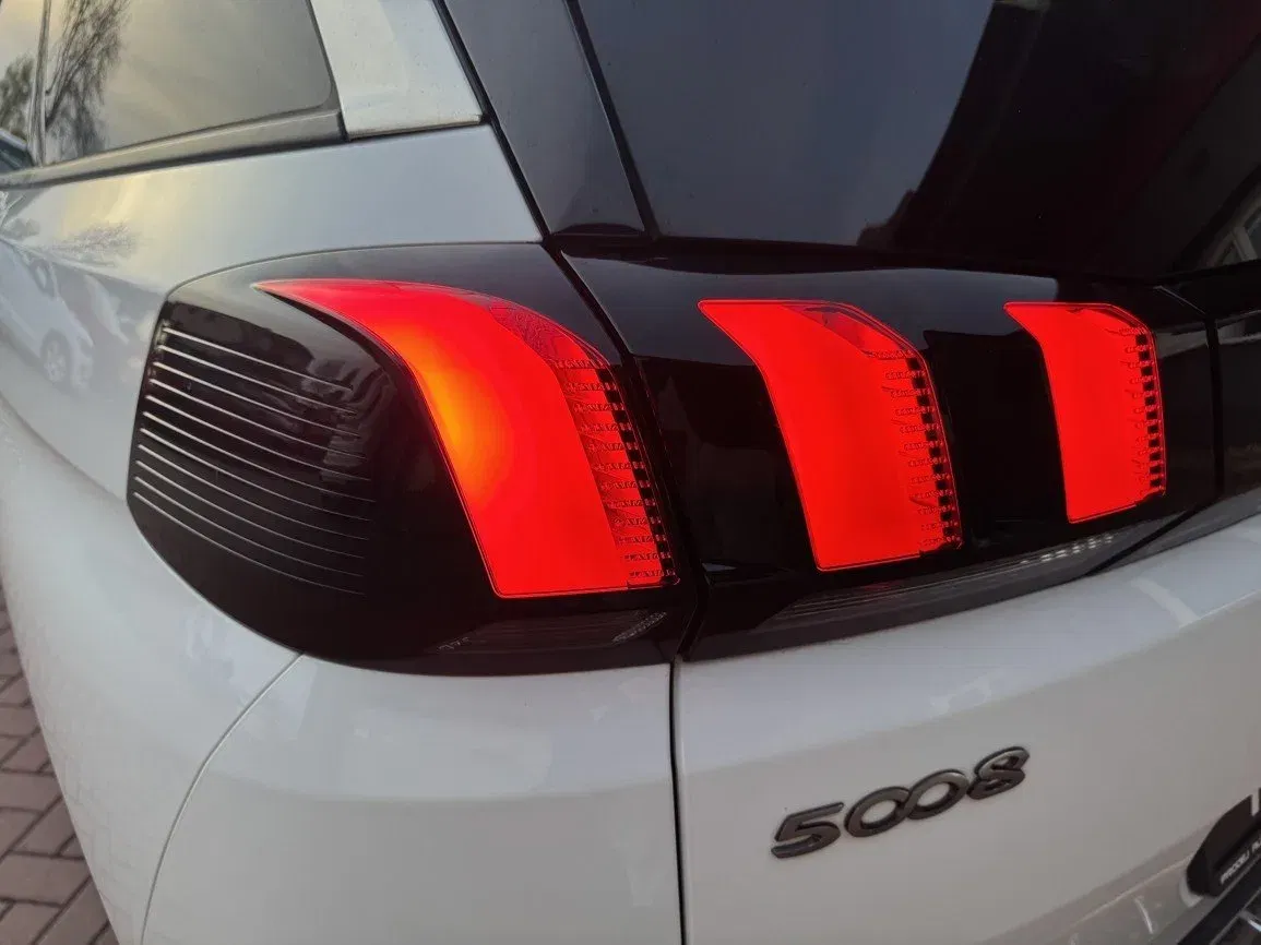 Peugeot 5008 - Náhled 44