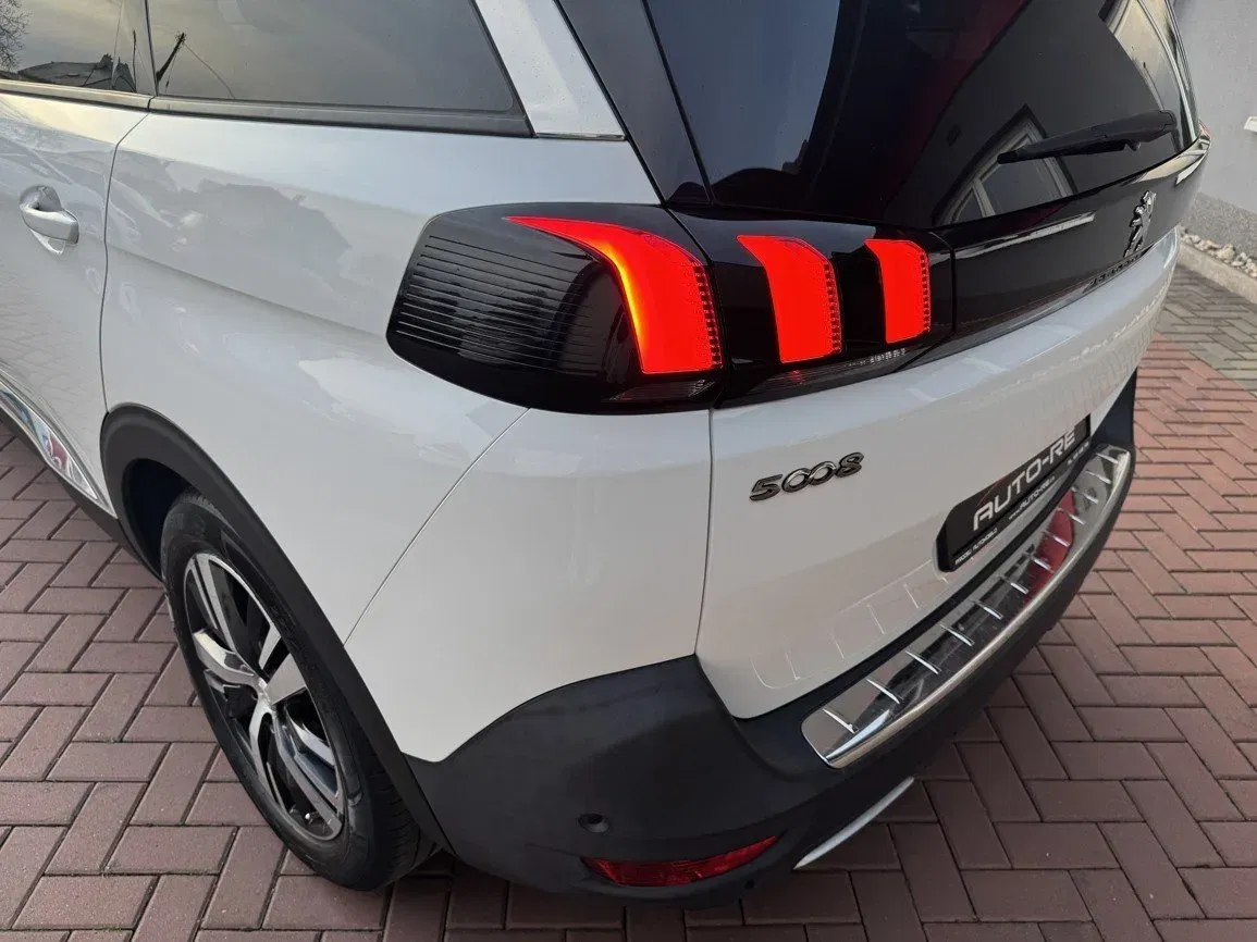 Peugeot 5008 - Náhled 45