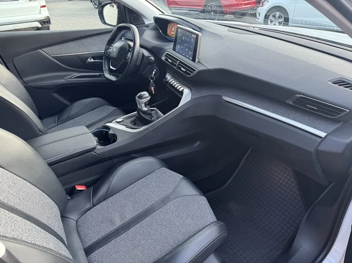 Peugeot 5008 - Náhled 14